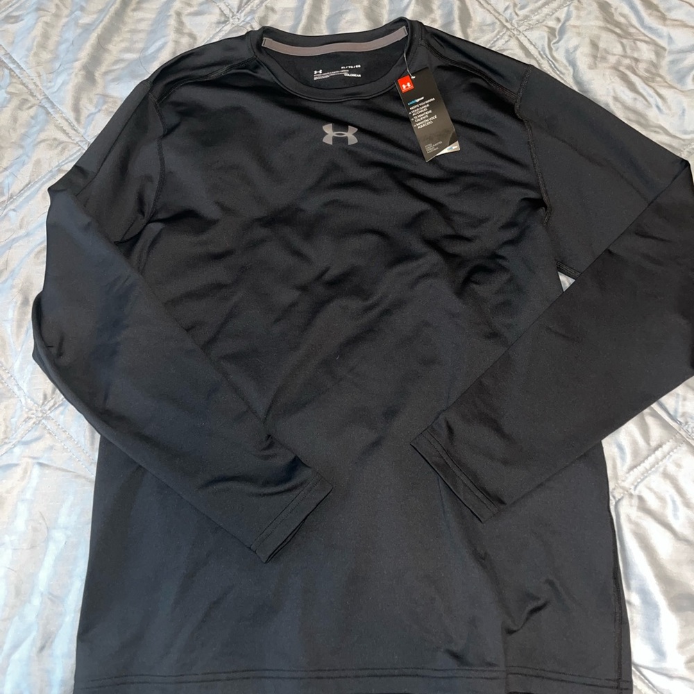 NWT Under Armour longsleeve